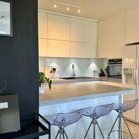 Urban Aparment *
