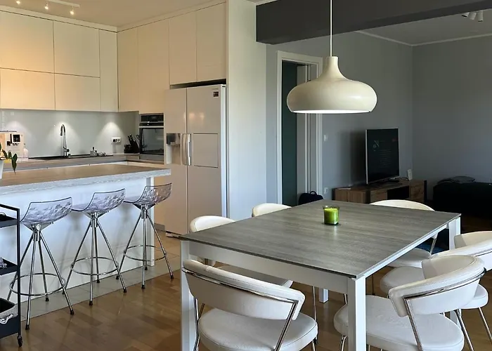 Urban Aparment شقة زادار